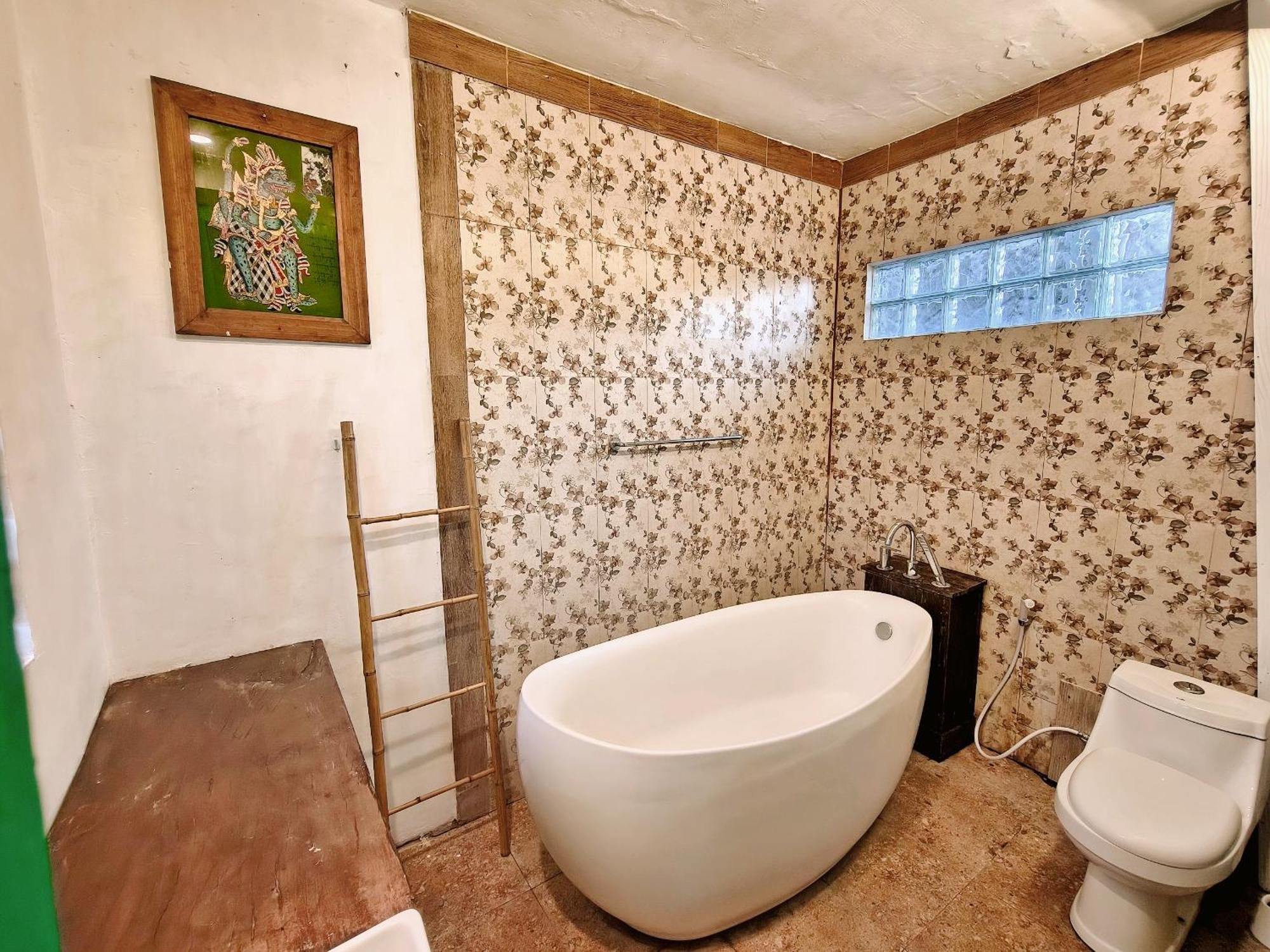 Bed and Breakfast Panda Lumbung Санур Екстер'єр фото