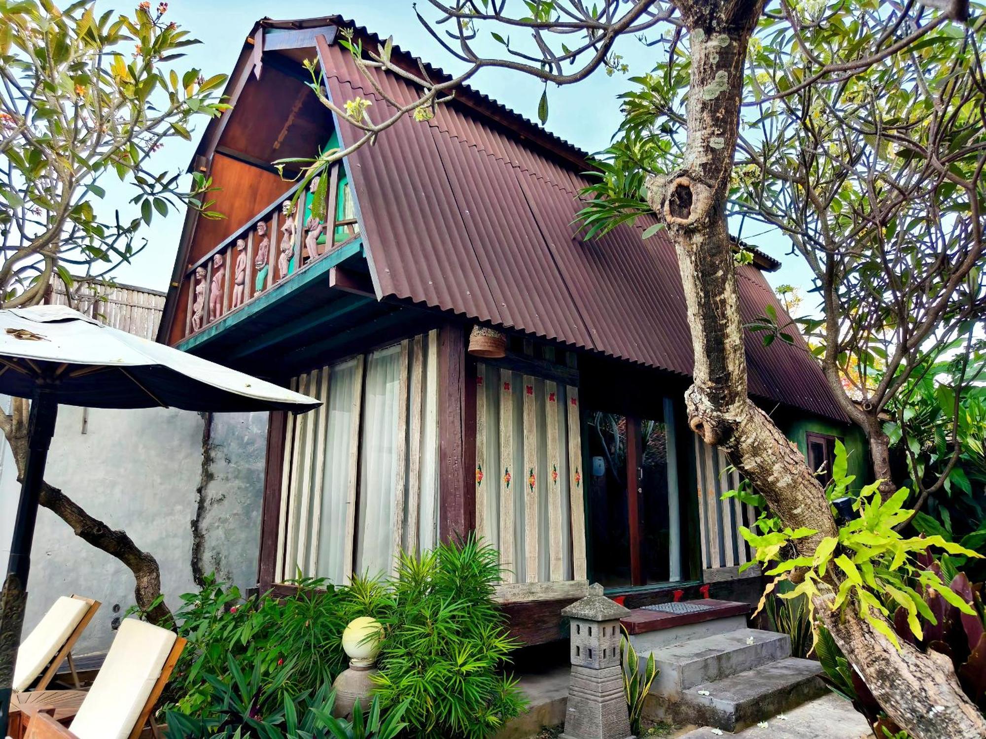 Bed and Breakfast Panda Lumbung Санур Екстер'єр фото