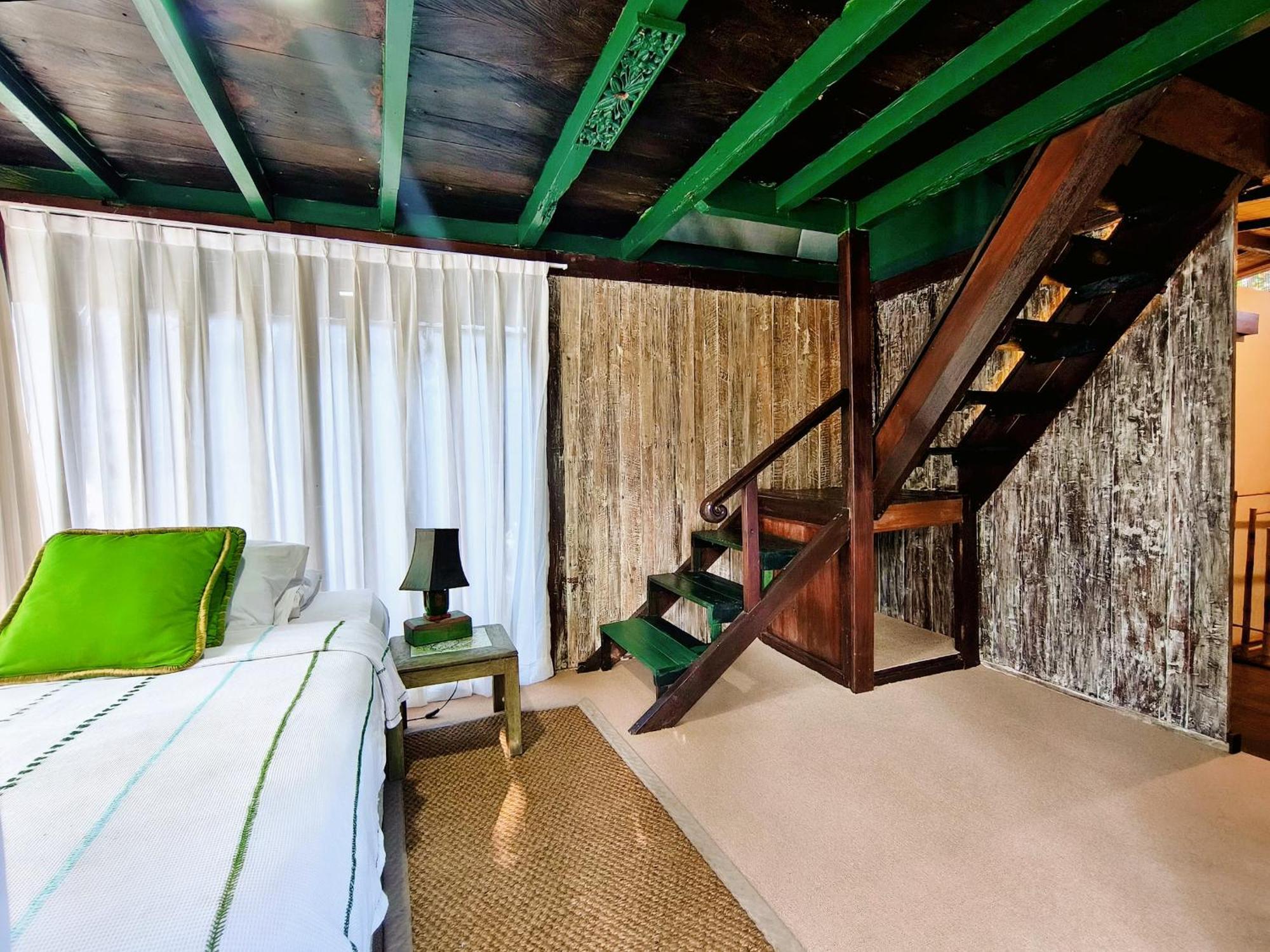 Bed and Breakfast Panda Lumbung Санур Екстер'єр фото