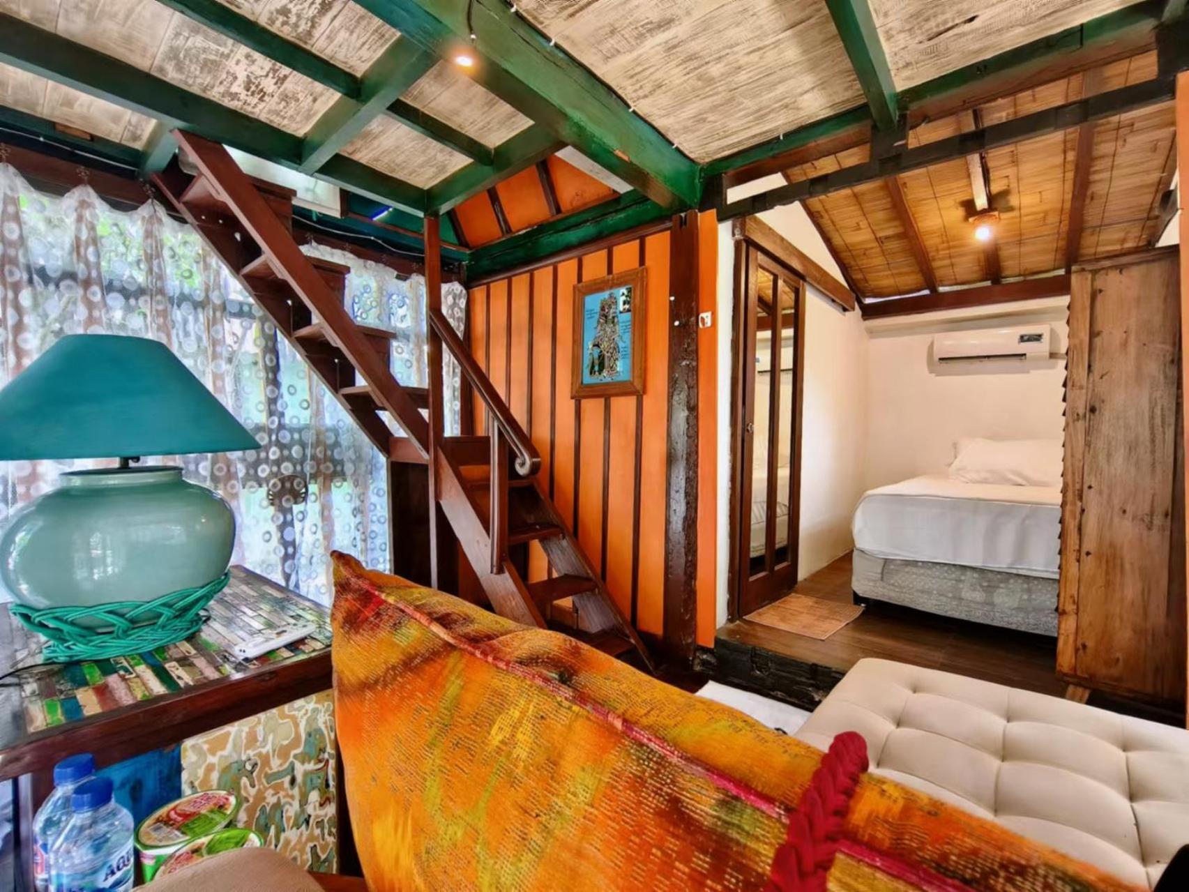 Bed and Breakfast Panda Lumbung Санур Екстер'єр фото